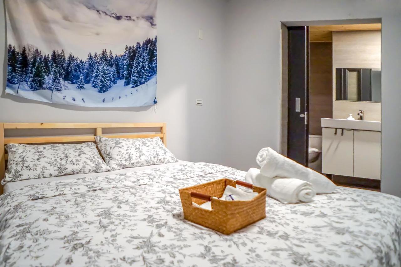 World Inn 窩二樓小客棧民宿 Hualien City Ngoại thất bức ảnh